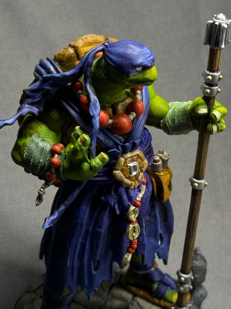 3D фигурка Леонардо (Leonardo) с катанами из Черепашек-ниндзя, ручная покраска