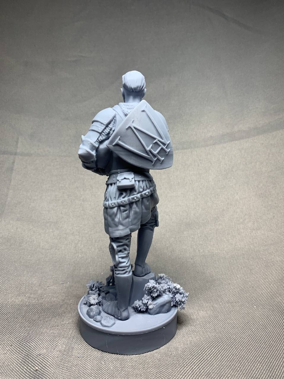 3D фигурка Индржиха (Henry of Skalitz) из игры Kingdom Come: Deliverance, ручная роспись доспехов