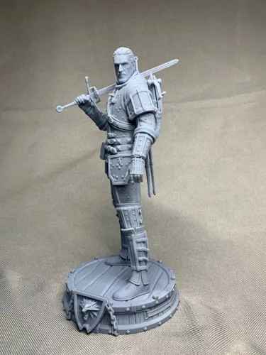 3D статуэтка Геральта (Geralt) в доспехах Школы Кота из Ведьмак 3, ручная роспись