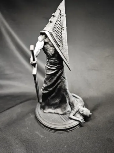 3D фигурка Пирамидоголового (Pyramid Head) из Сайлент Хилл (Silent Hill), профессиональная покраска