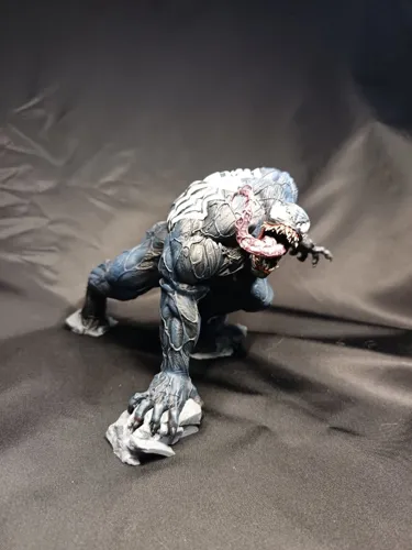 Кастомная 3D статуэтка Венома (Venom) из комиксов Marvel, ручная покраска и лакировка