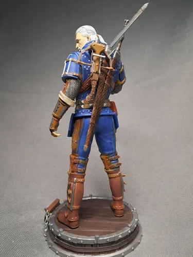 3D статуэтка Геральта (Geralt) в доспехах Школы Кота из Ведьмак 3, ручная роспись