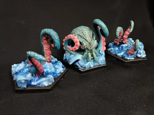 Миниатюра Кракена для настольной игры "Feed the Kraken" (Кто накормит Кракена?), ручная покраска