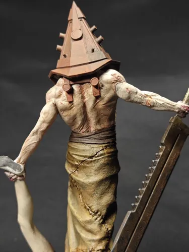 3D фигурка Пирамидоголового (Pyramid Head) из Сайлент Хилл (Silent Hill), профессиональная покраска