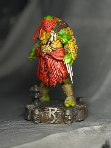 3D фигурка Рафаэля (Raphael) с саями из Черепашек-ниндзя, ручная покраска