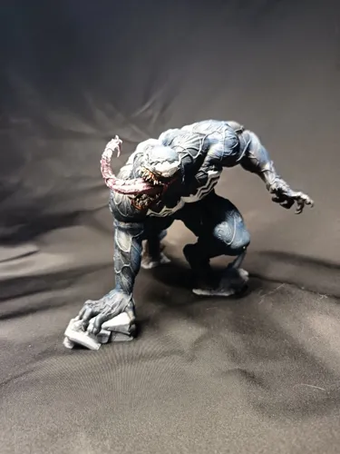 Кастомная 3D статуэтка Венома (Venom) из комиксов Marvel, ручная покраска и лакировка