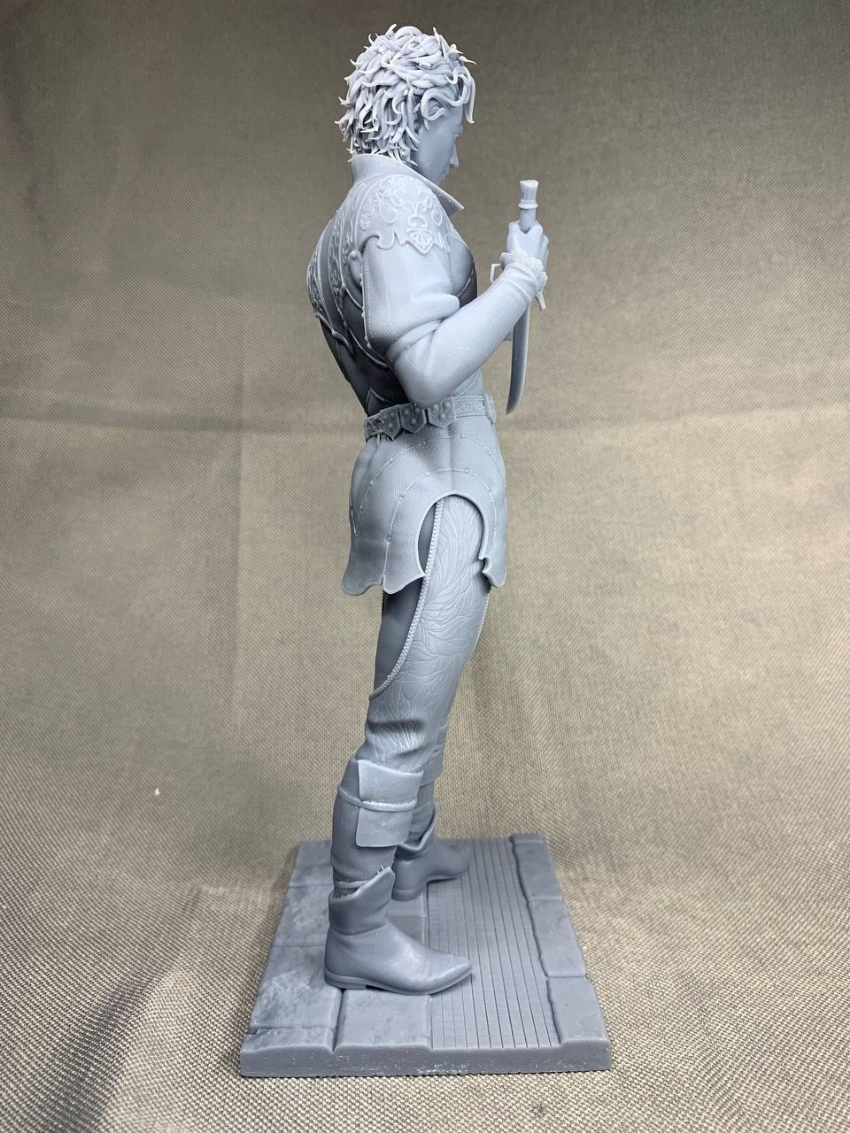 3D фигурка вампира Астариона (Astarion) из Baldur's Gate 3, ручная покраска миниатюры