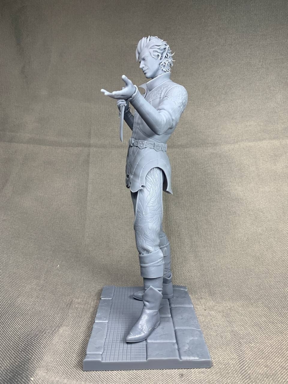 3D фигурка вампира Астариона (Astarion) из Baldur's Gate 3, ручная покраска миниатюры