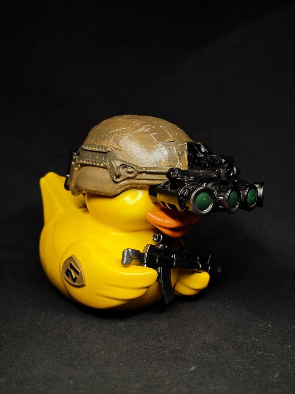 3D фигурка боевой утки солдата (Duck Tac), печать на фотополимерном принтере и покраска