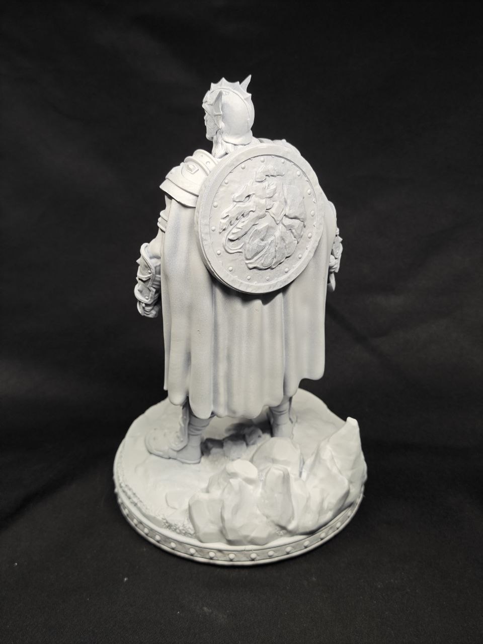 3D фигурка воина Карамона Маджере (Caramon Majere) из Саги о Копье (Dragonlance), ручная роспись