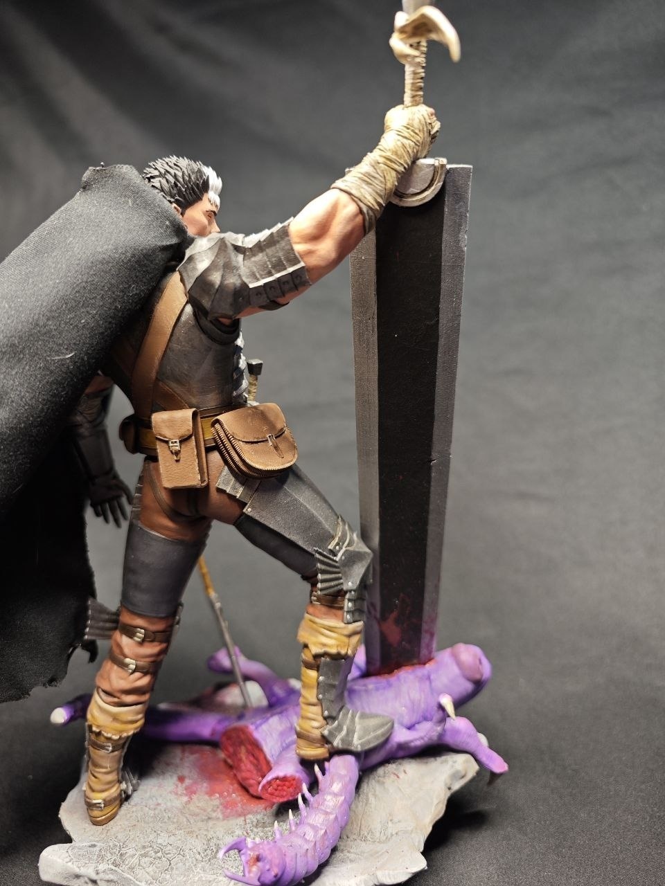 Детализированная 3D фигурка Гатса (Guts) из аниме Берсерк (Berserk), профессиональная ручная покраска