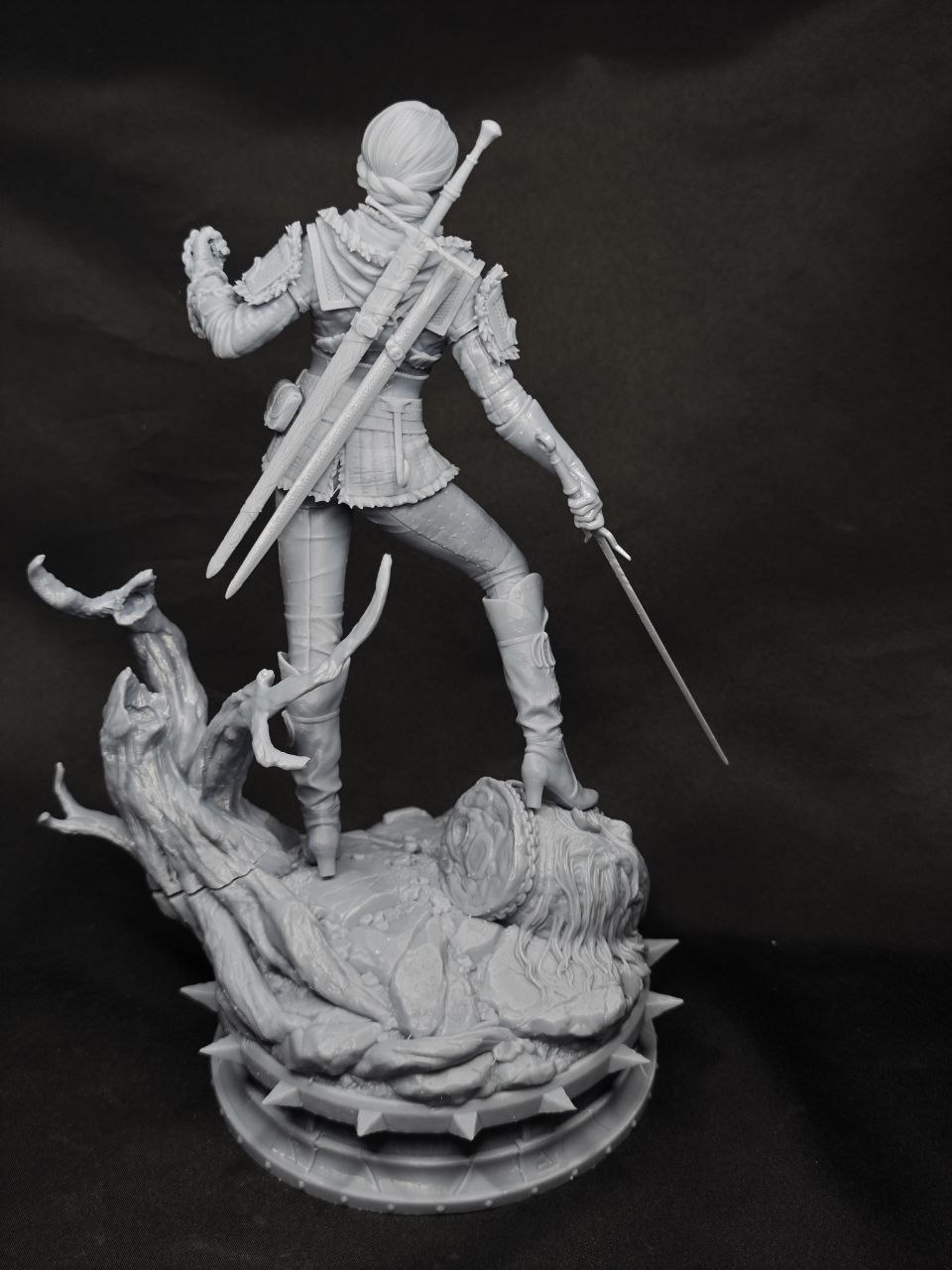3D статуэтка Цири (Ciri) из вселенной Ведьмак (The Witcher), фотополимерная печать и покраска