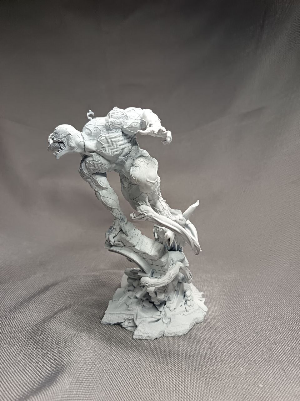 Динамичная 3D диорама с Веномом (Venom) из Marvel, фотополимерная печать и сложная покраска