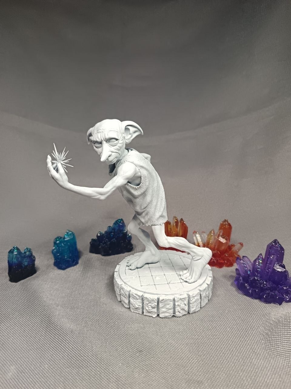 3D фигурка домового эльфа Добби (Dobby) из Гарри Поттера с носком, ручная покраска