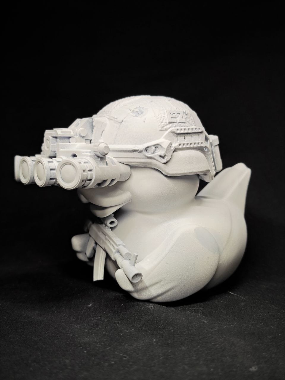 3D фигурка боевой утки солдата (Duck Tac), печать на фотополимерном принтере и покраска