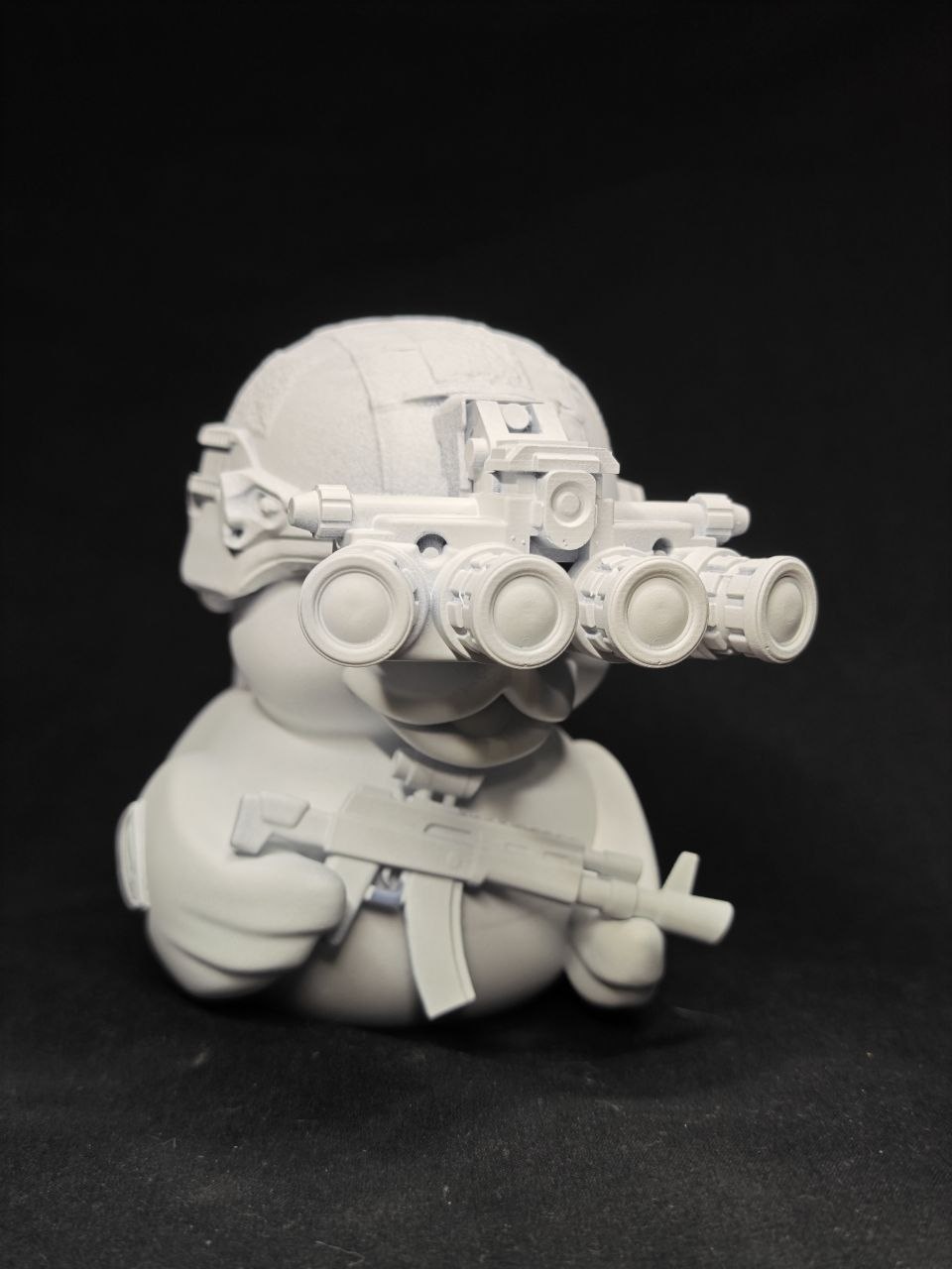 3D фигурка боевой утки солдата (Duck Tac), печать на фотополимерном принтере и покраска