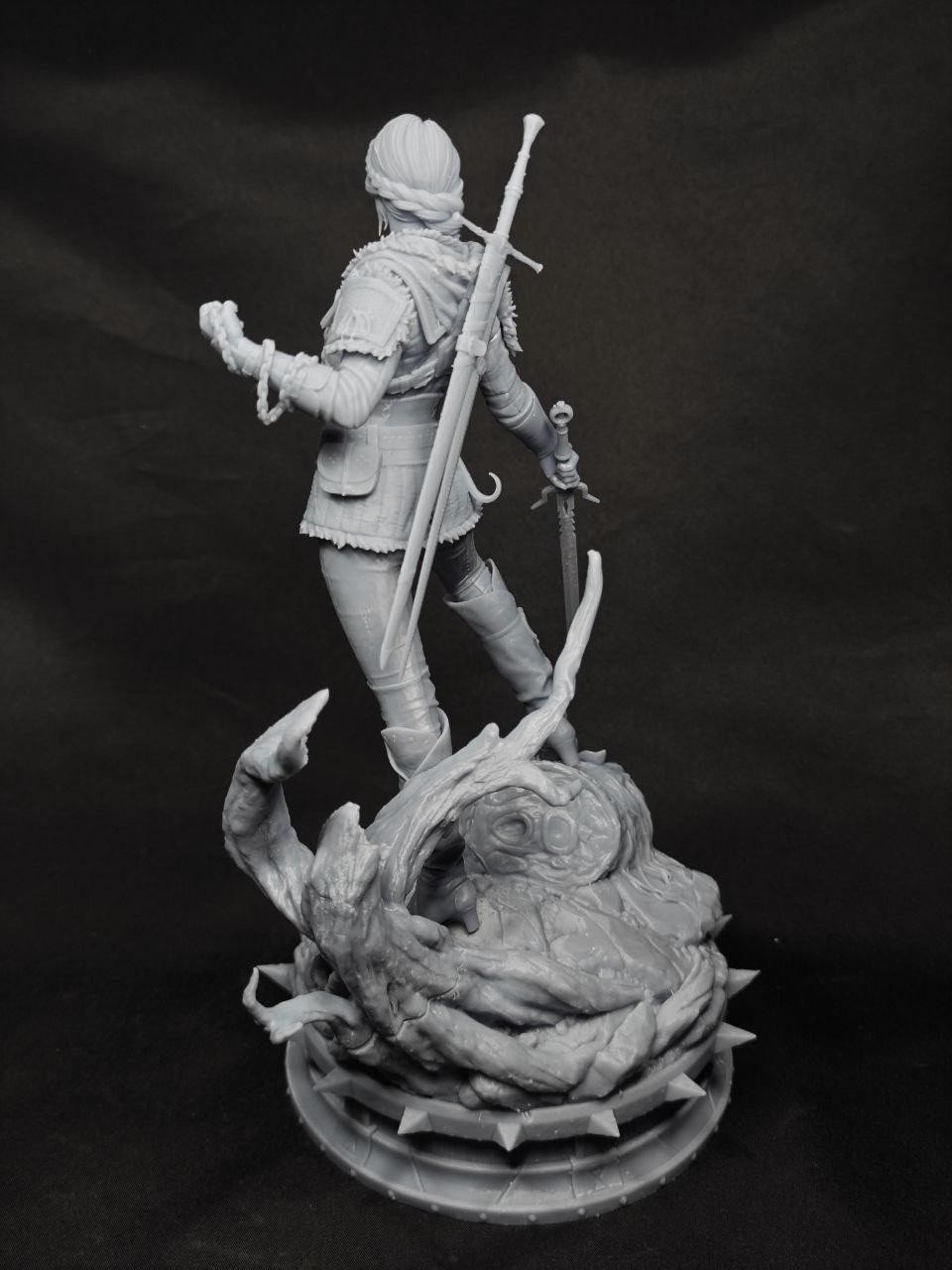 3D статуэтка Цири (Ciri) из вселенной Ведьмак (The Witcher), фотополимерная печать и покраска