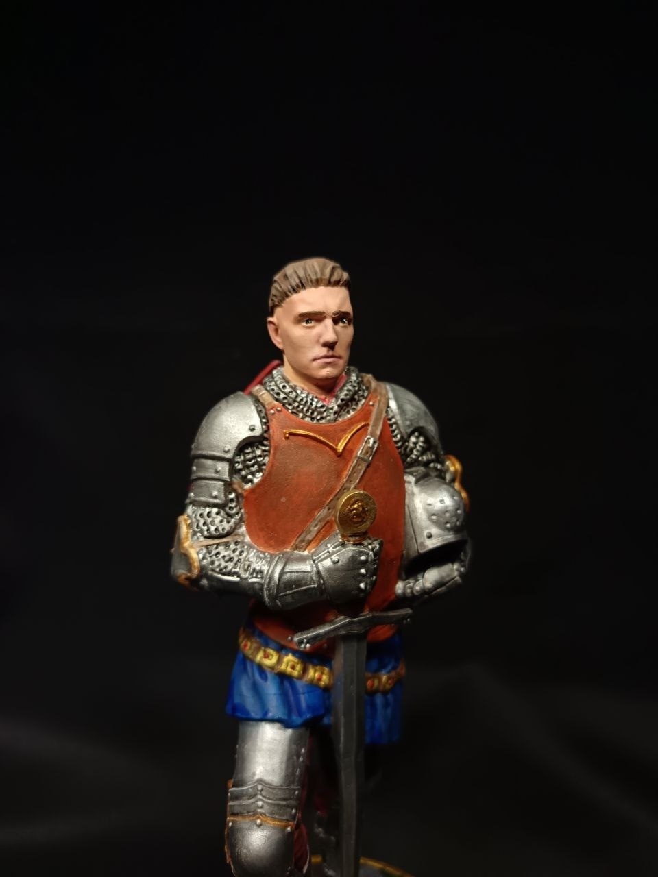3D фигурка Индржиха (Henry of Skalitz) из игры Kingdom Come: Deliverance, ручная роспись доспехов