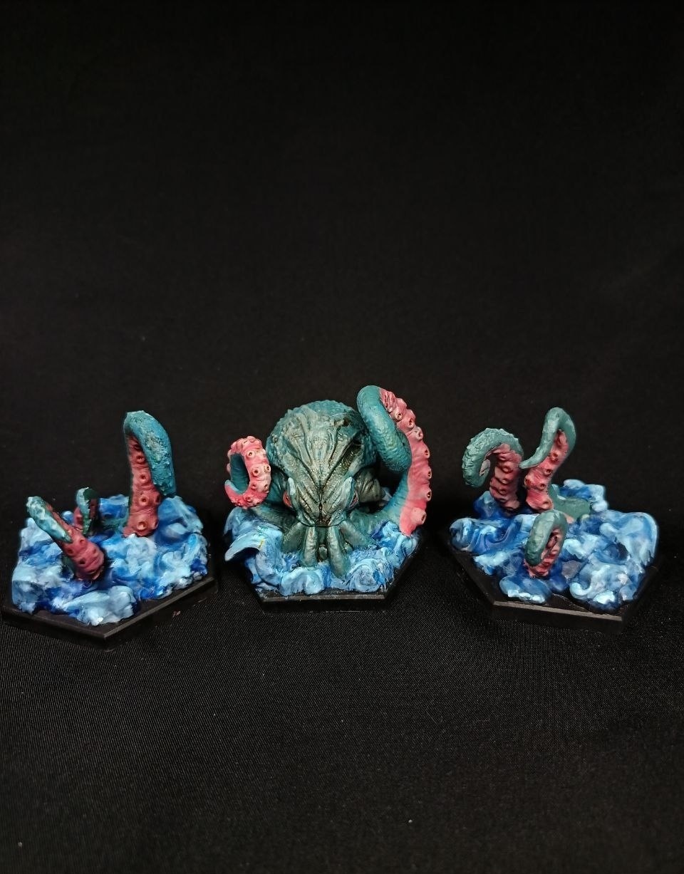 Миниатюра Кракена для настольной игры "Feed the Kraken" (Кто накормит Кракена?), ручная покраска