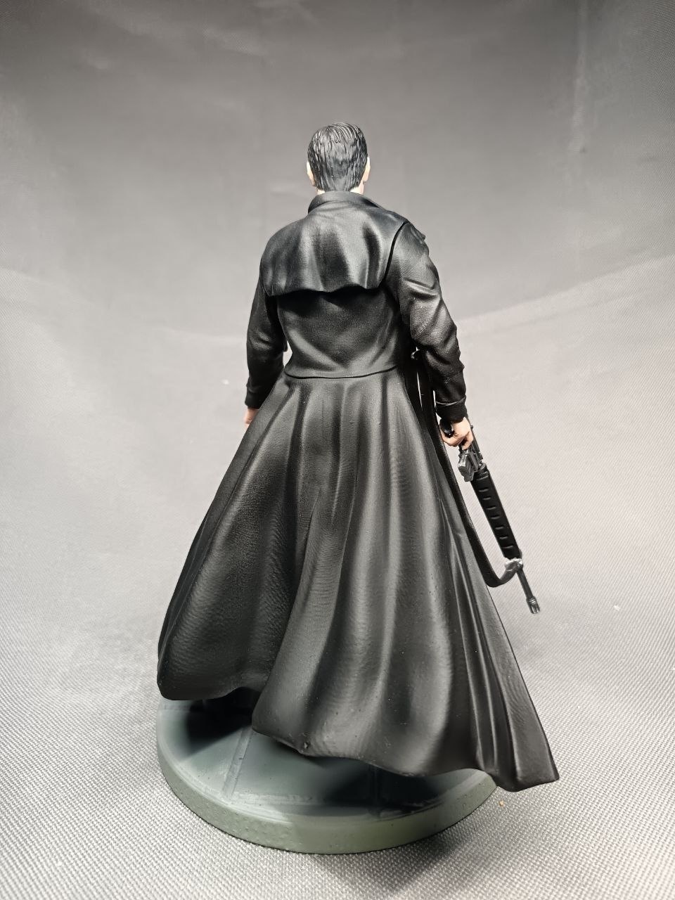 3D фигурка Нео (Neo) из фильма Матрица в плаще, ручная покраска