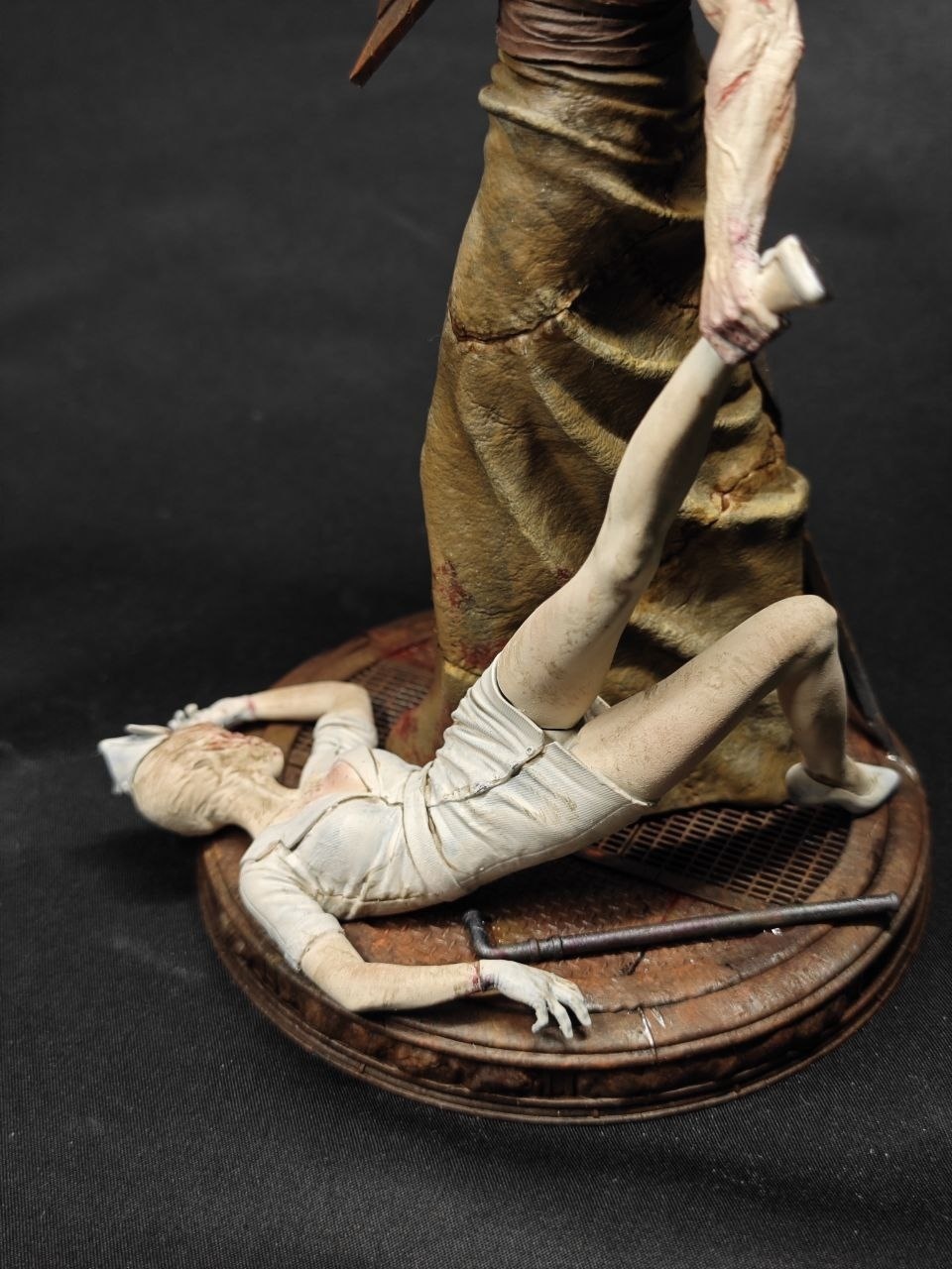 3D фигурка Пирамидоголового (Pyramid Head) из Сайлент Хилл (Silent Hill), профессиональная покраска