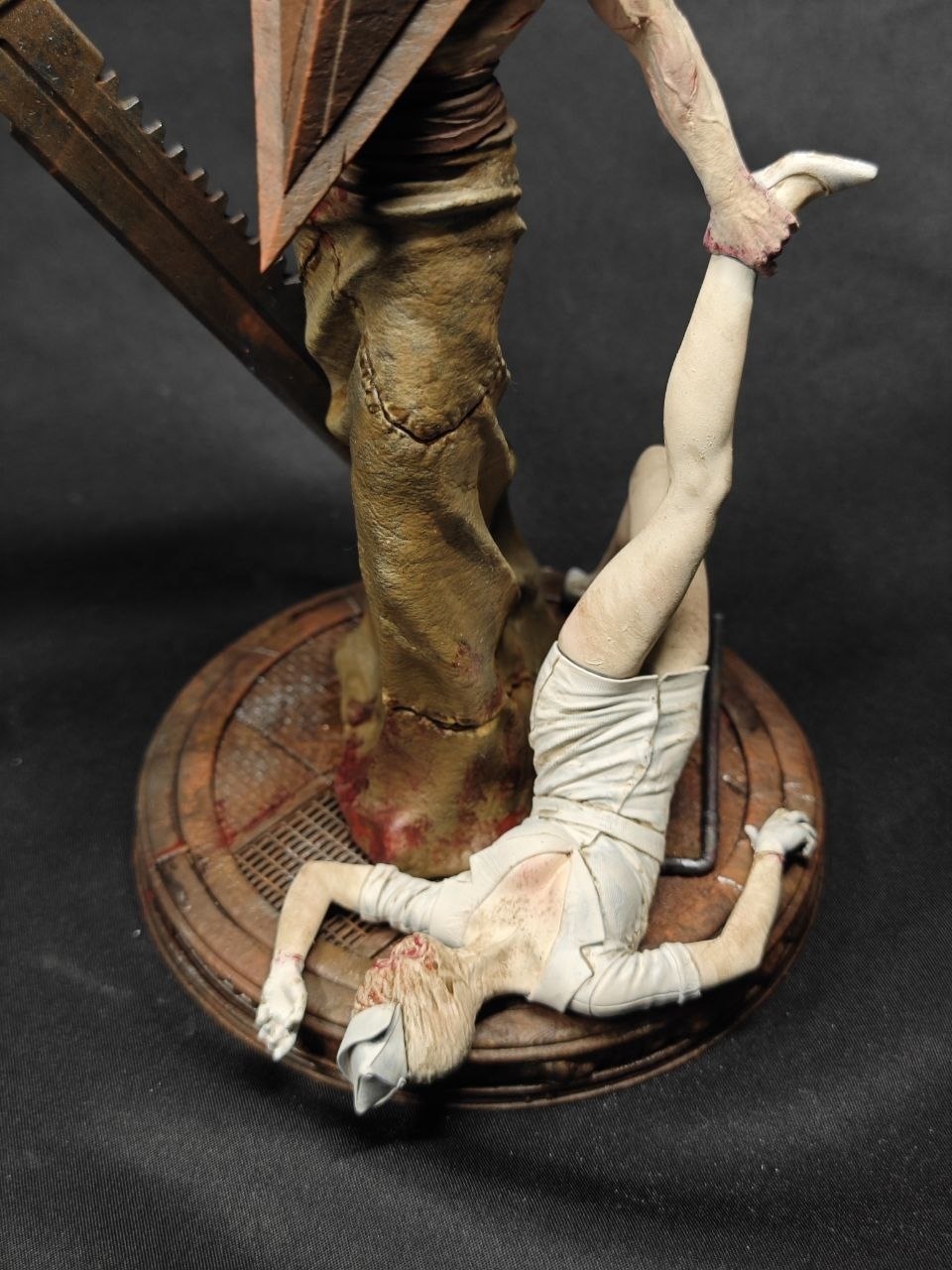3D фигурка Пирамидоголового (Pyramid Head) из Сайлент Хилл (Silent Hill), профессиональная покраска