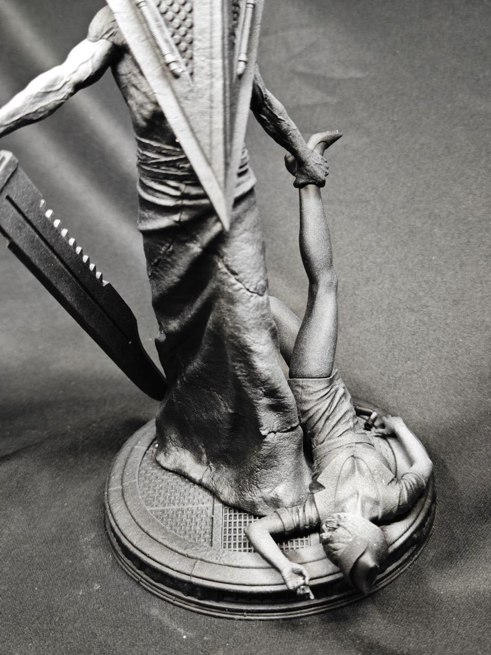 3D фигурка Пирамидоголового (Pyramid Head) из Сайлент Хилл (Silent Hill), профессиональная покраска