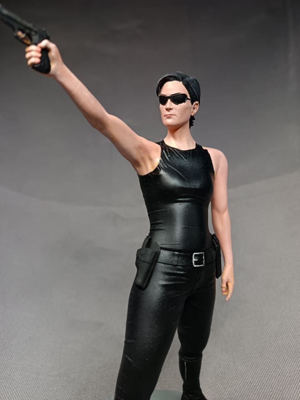 3D фигурка Тринити (Trinity) из фильма Матрица в латексном костюме, ручная покраска