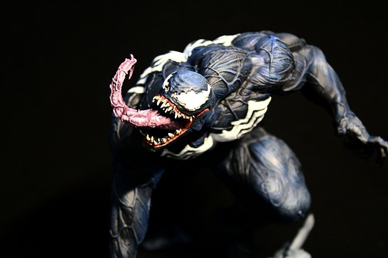 Кастомная 3D статуэтка Венома (Venom) из комиксов Marvel, ручная покраска и лакировка