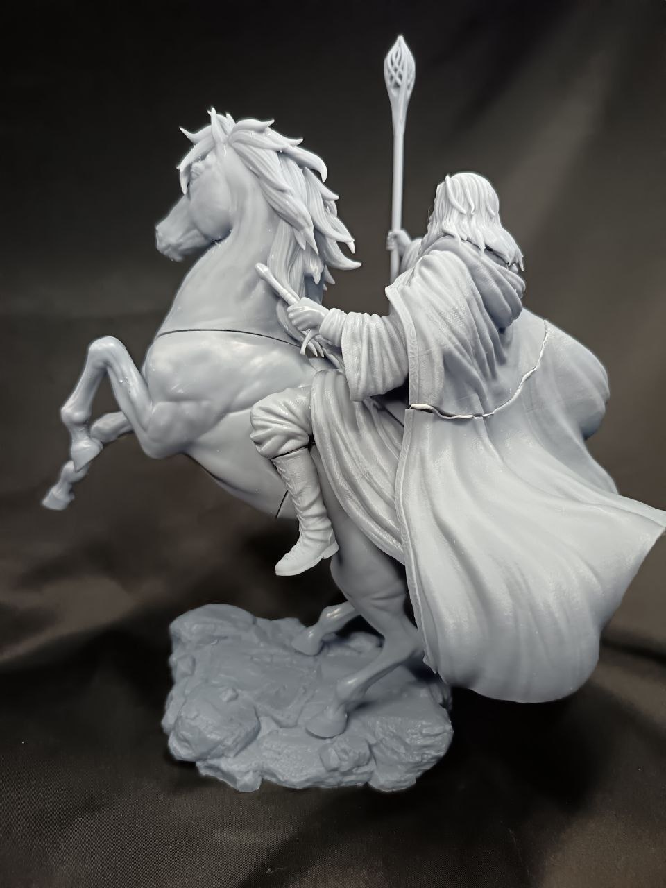 3D статуэтка Гэндальфа Белого (Gandalf the White) из Властелина Колец, фотополимерная печать