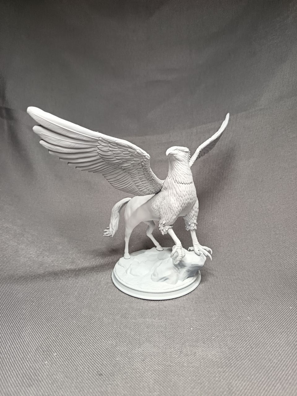 3D статуэтка паладина-дренея Ирель (Yrel) из World of Warcraft, ручная покраска доспехов