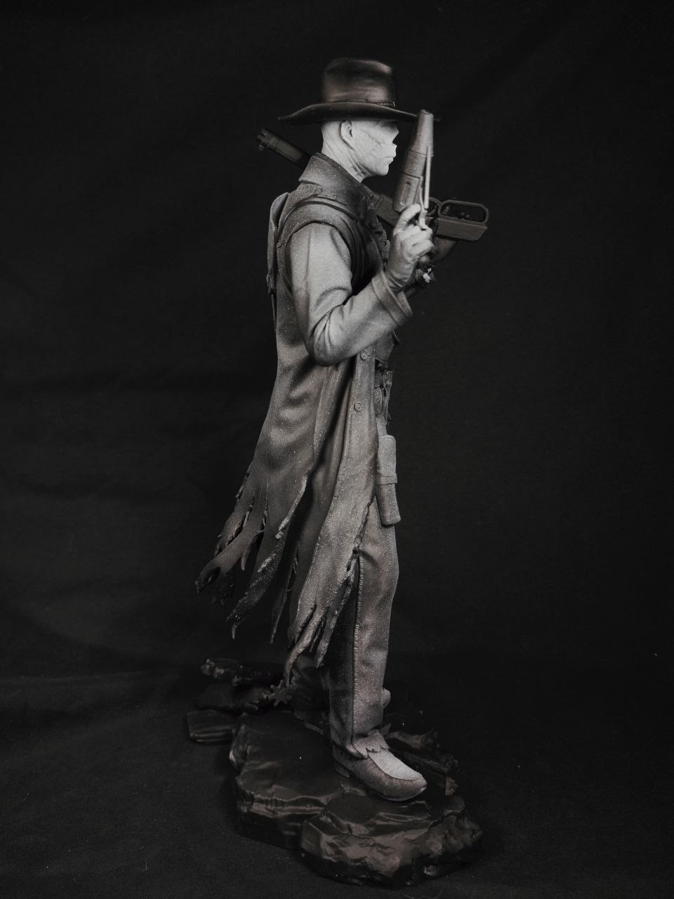 3D фигурка Гуля (The Ghoul) из вселенной Fallout (Фоллаут), ручная роспись деталей