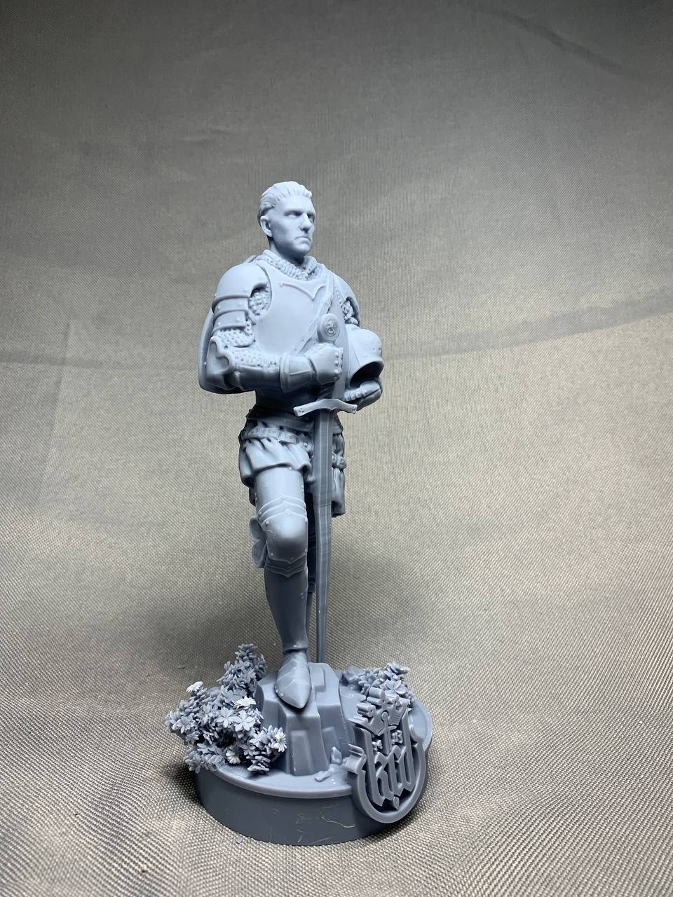 3D фигурка Индржиха (Henry of Skalitz) из игры Kingdom Come: Deliverance, ручная роспись доспехов