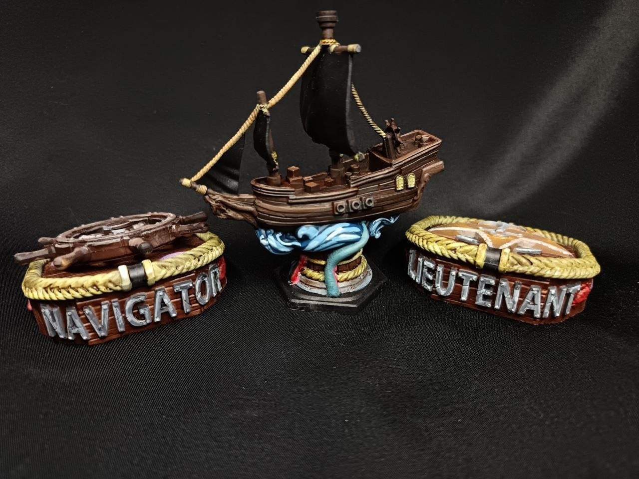 Миниатюра Кракена для настольной игры "Feed the Kraken" (Кто накормит Кракена?), ручная покраска