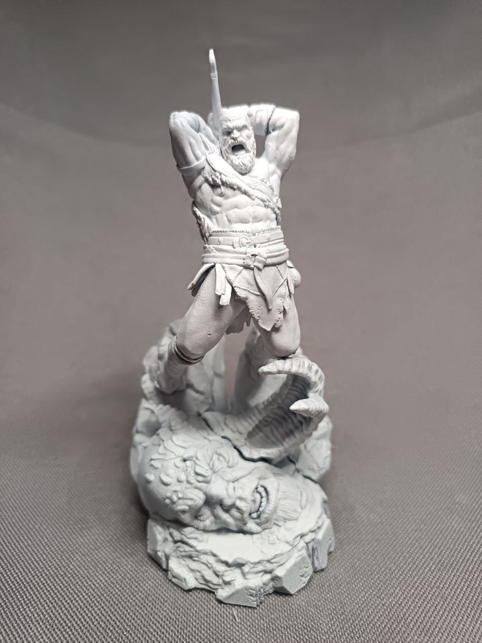 Детализированная 3D статуэтка Кратоса (Kratos) из God of War, ручная роспись татуировок и брони