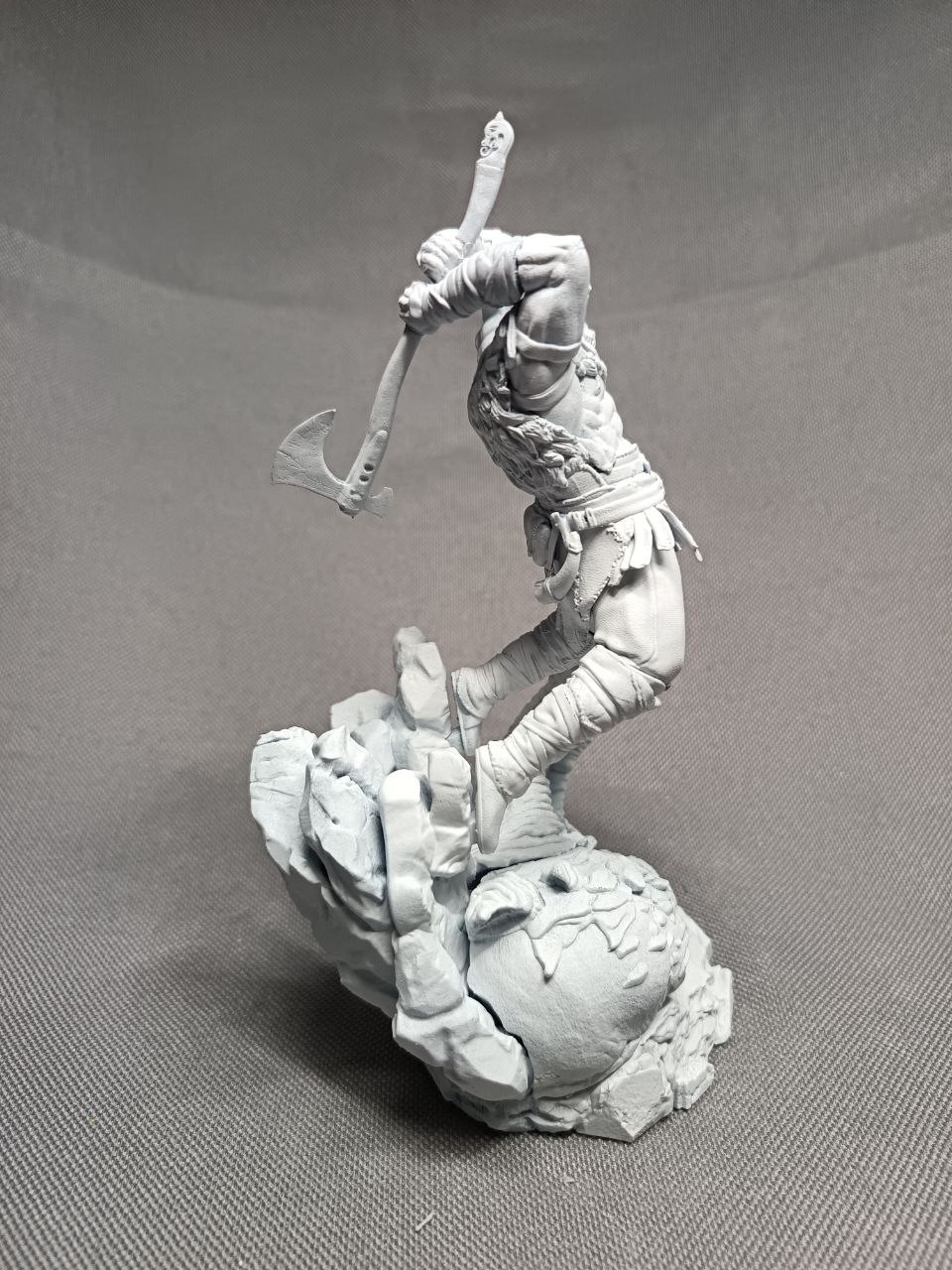 Детализированная 3D статуэтка Кратоса (Kratos) из God of War, ручная роспись татуировок и брони