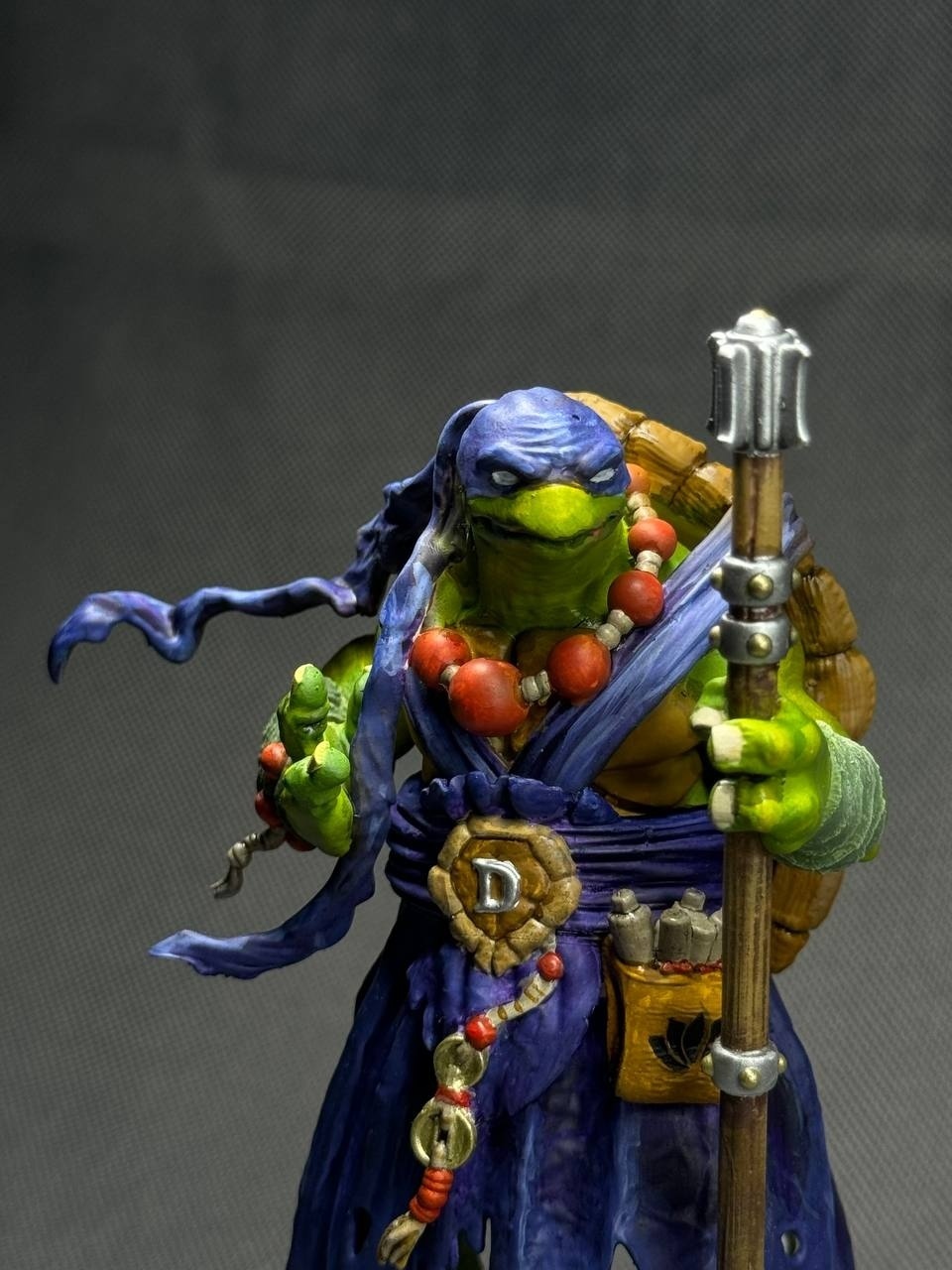 3D фигурка Леонардо (Leonardo) с катанами из Черепашек-ниндзя, ручная покраска