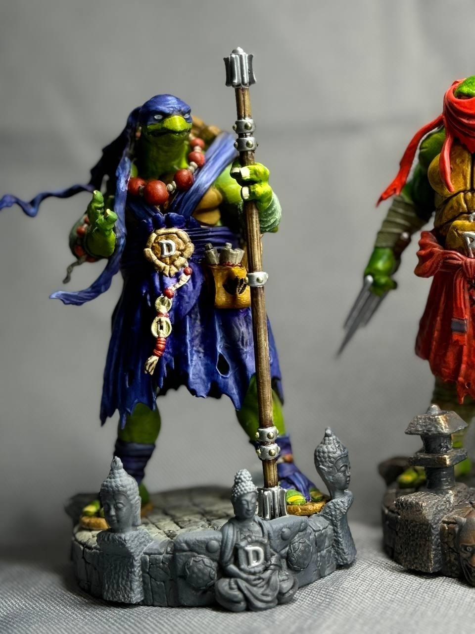 3D фигурка Леонардо (Leonardo) с катанами из Черепашек-ниндзя, ручная покраска