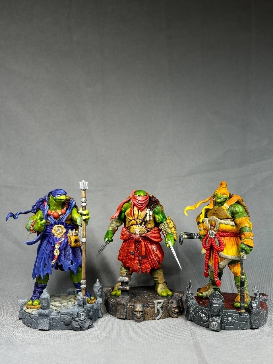 3D фигурка Леонардо (Leonardo) с катанами из Черепашек-ниндзя, ручная покраска