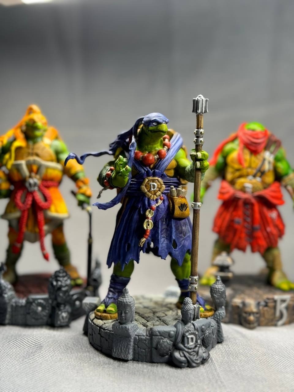 3D фигурка Леонардо (Leonardo) с катанами из Черепашек-ниндзя, ручная покраска