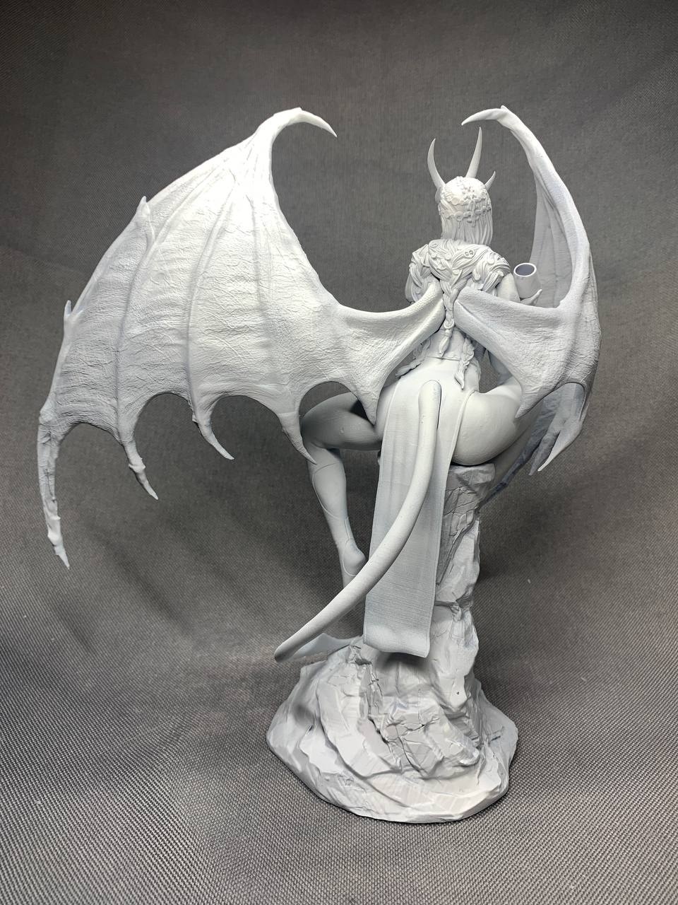 3D фигурка дьяволицы Мизоры (Mizora) из Baldur's Gate 3, фотополимерная печать и роспись