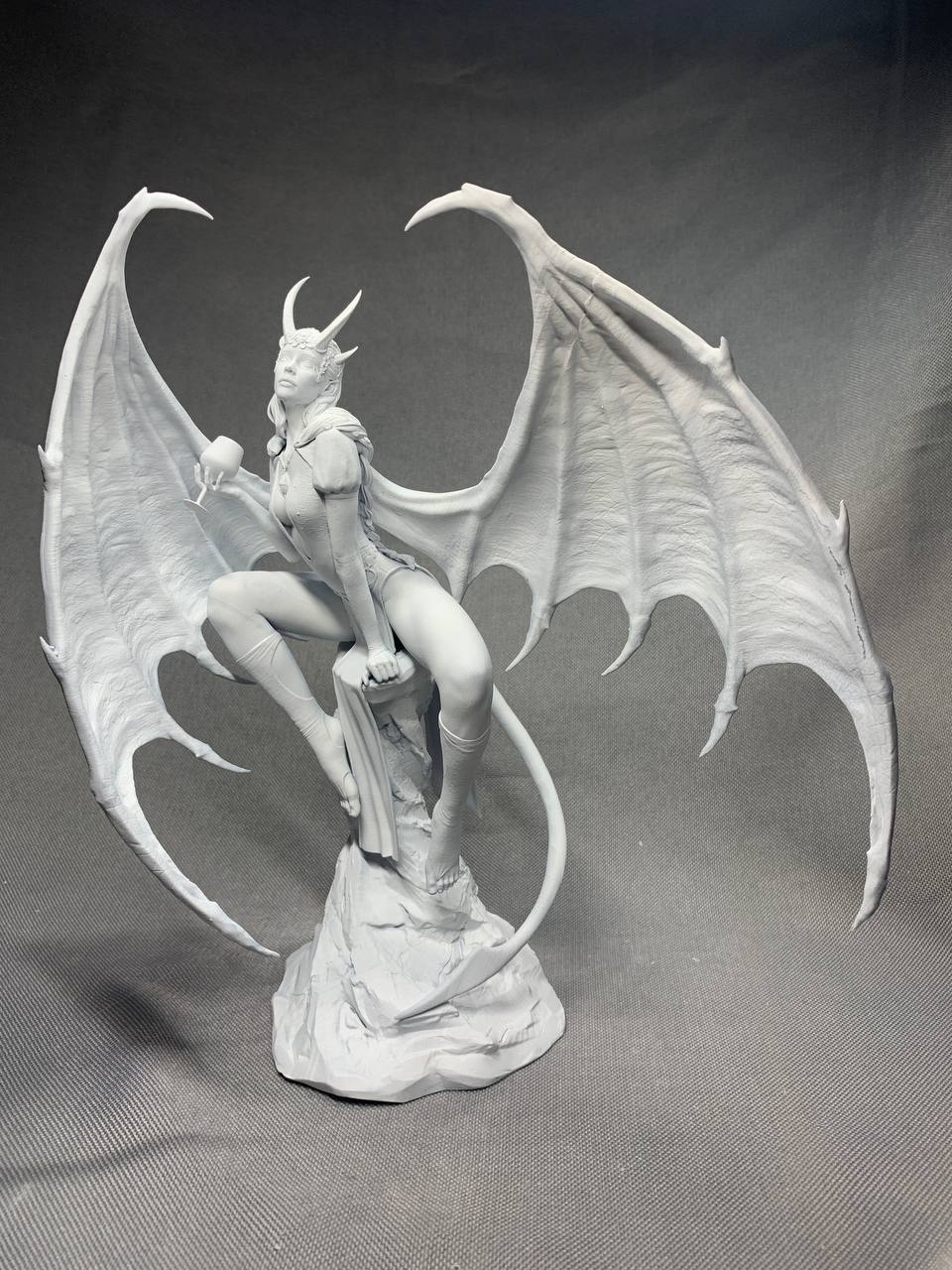 3D фигурка дьяволицы Мизоры (Mizora) из Baldur's Gate 3, фотополимерная печать и роспись