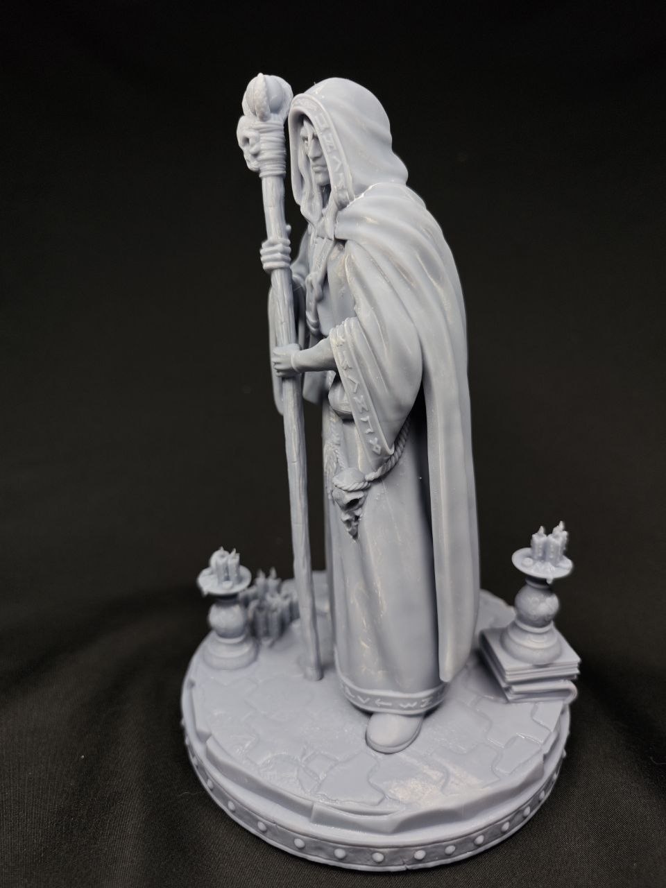 3D статуэтка мага Рейстлина Маджере (Raistlin Majere) из Саги о Копье (Dragonlance), ручная работа