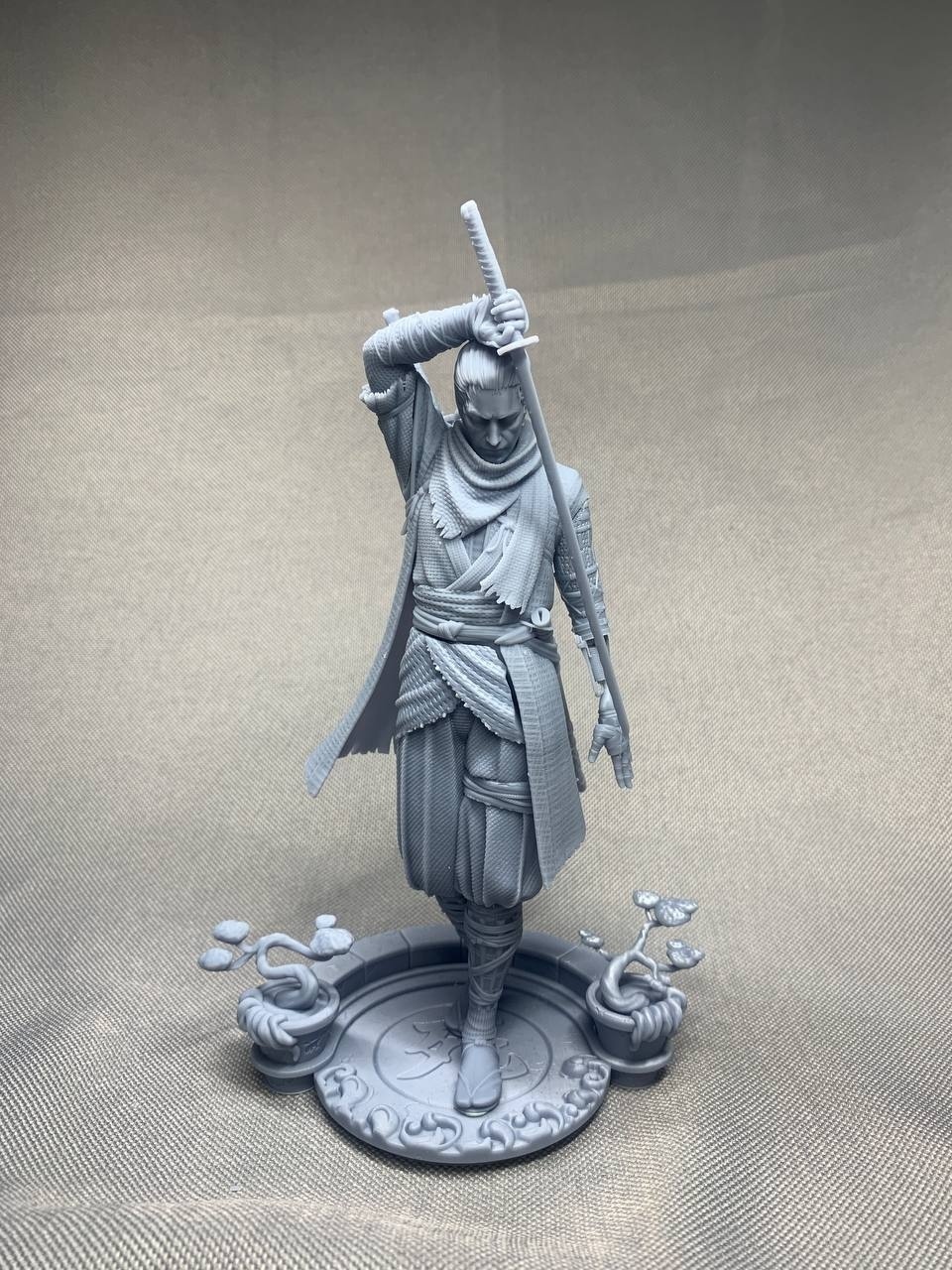 3D фигурка Секиро (Волка) из Sekiro: Shadows Die Twice с протезом, ручная покраска