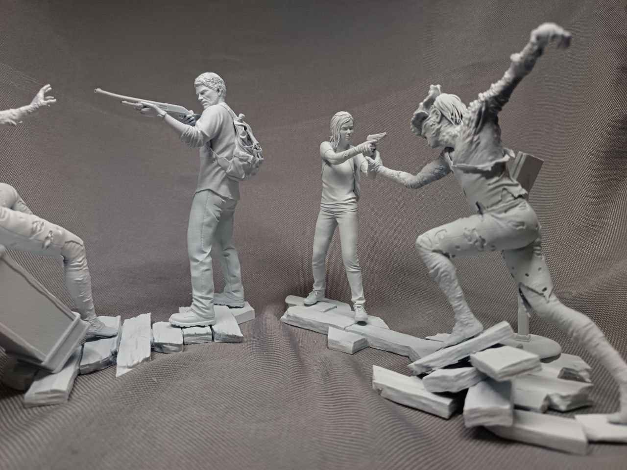 Сюжетная 3D диорама по мотивам The Last of Us (Одни из нас) с Джоэлом и Элли, ручная покраска