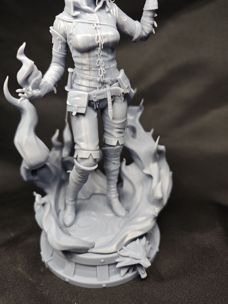 Кастомная 3D фигурка Трисс Меригольд (Triss Merigold) из игры Ведьмак (The Witcher), ручная покраска