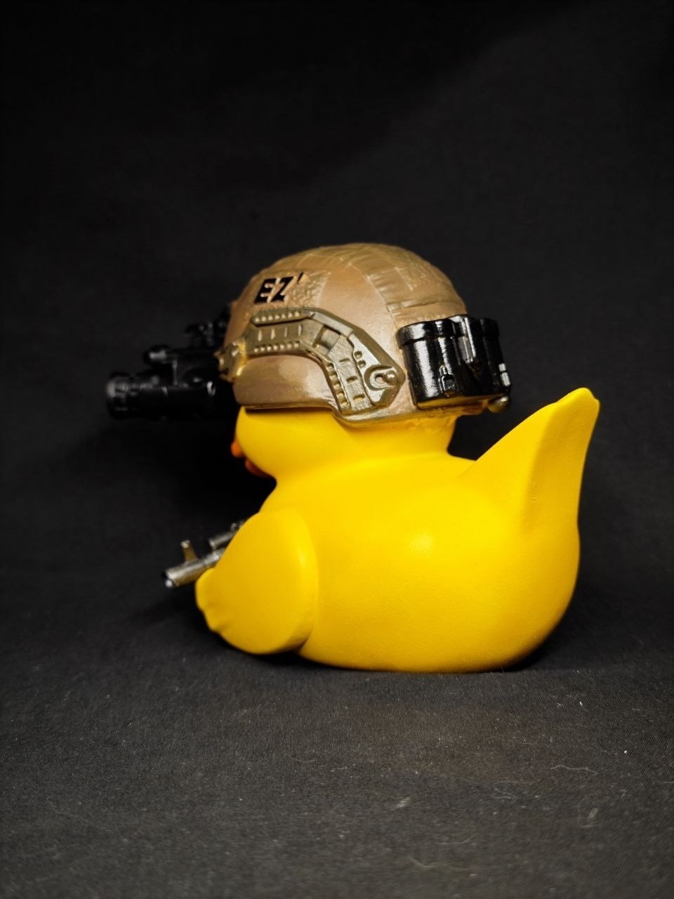 3D фигурка боевой утки солдата (Duck Tac), печать на фотополимерном принтере и покраска