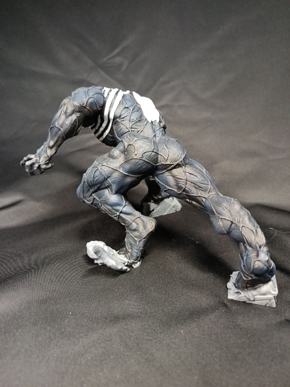 Кастомная 3D статуэтка Венома (Venom) из комиксов Marvel, ручная покраска и лакировка