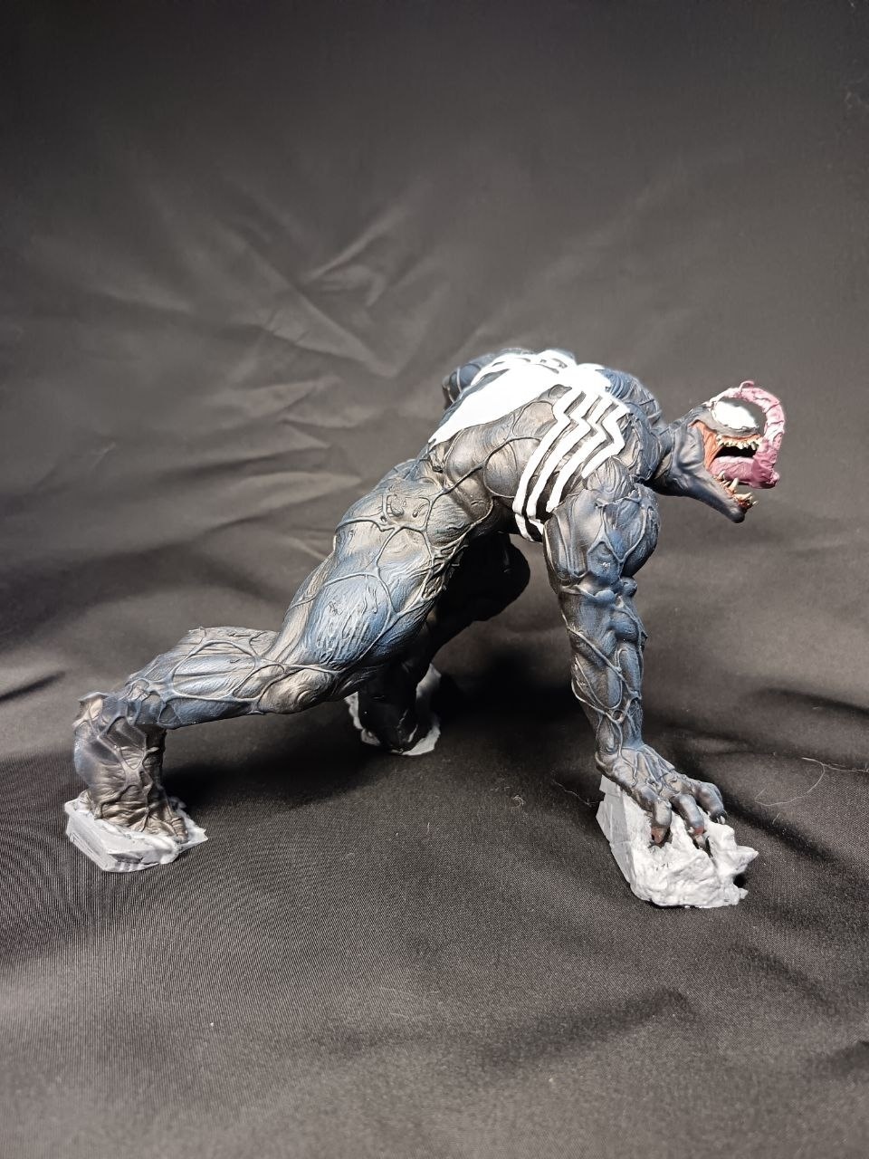 Кастомная 3D статуэтка Венома (Venom) из комиксов Marvel, ручная покраска и лакировка