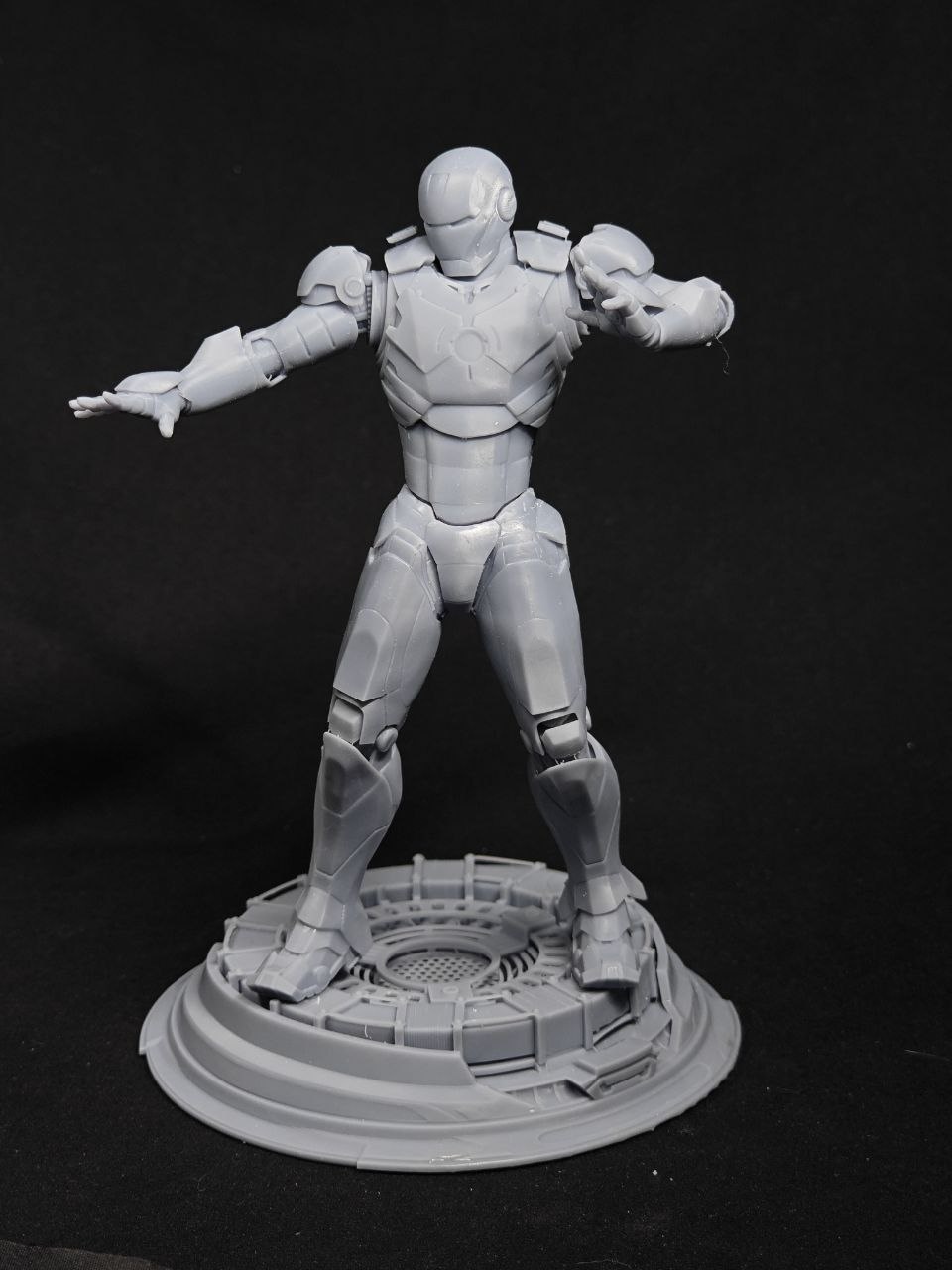 Кастомная 3D статуэтка Тони Старка (Tony Stark) в костюме Железного Человека (Iron Man), ручная работа